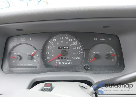 2002 Mercury Grand Marquis Gs из США, поврежденный, VIN 2MEFM74W92X660739